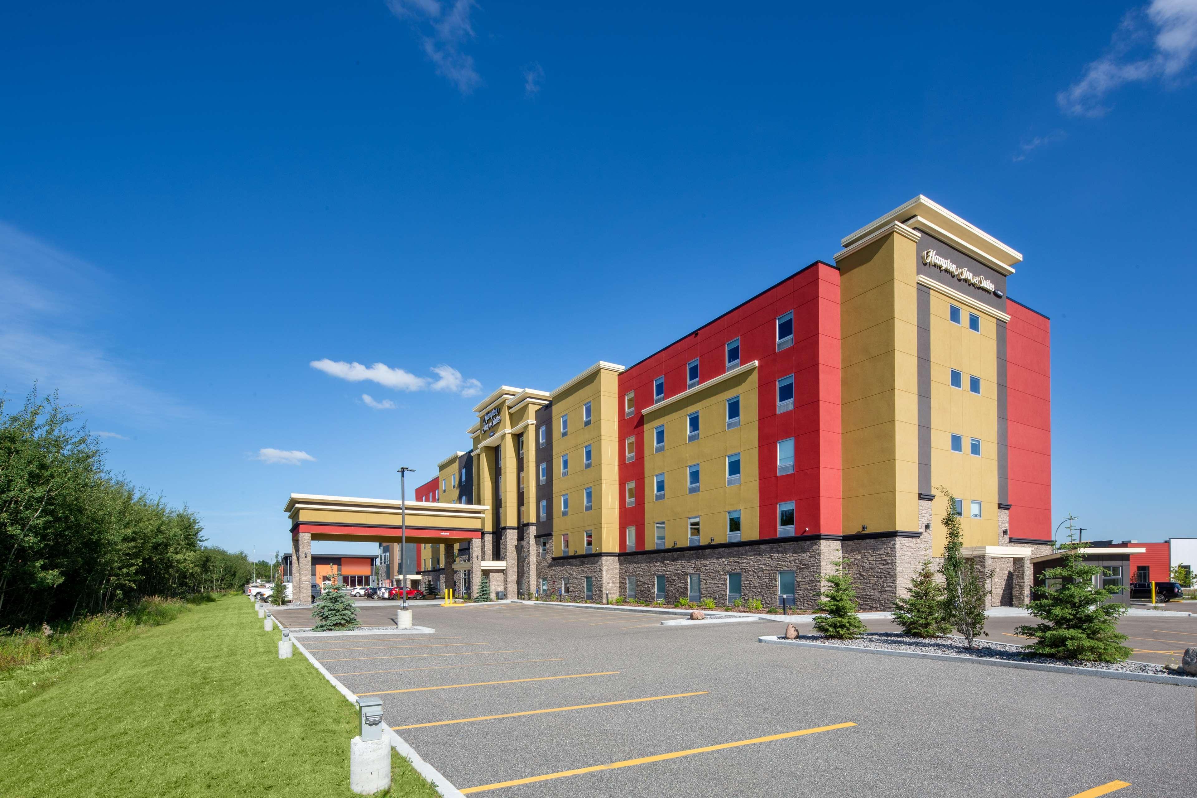 Hampton Inn & Suites Edmonton St. Albert, Ab Exterior photo