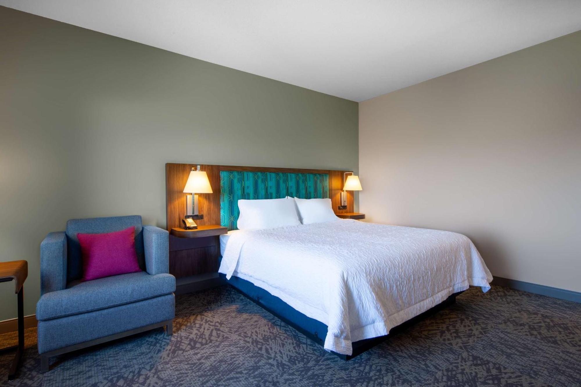 Hampton Inn & Suites Edmonton St. Albert, Ab Exterior photo